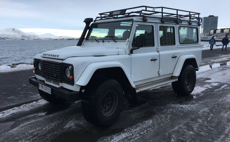 Illustration for article titled The 2015 Land Rover Defender Is So Bad at So Many Things But I Still Love It